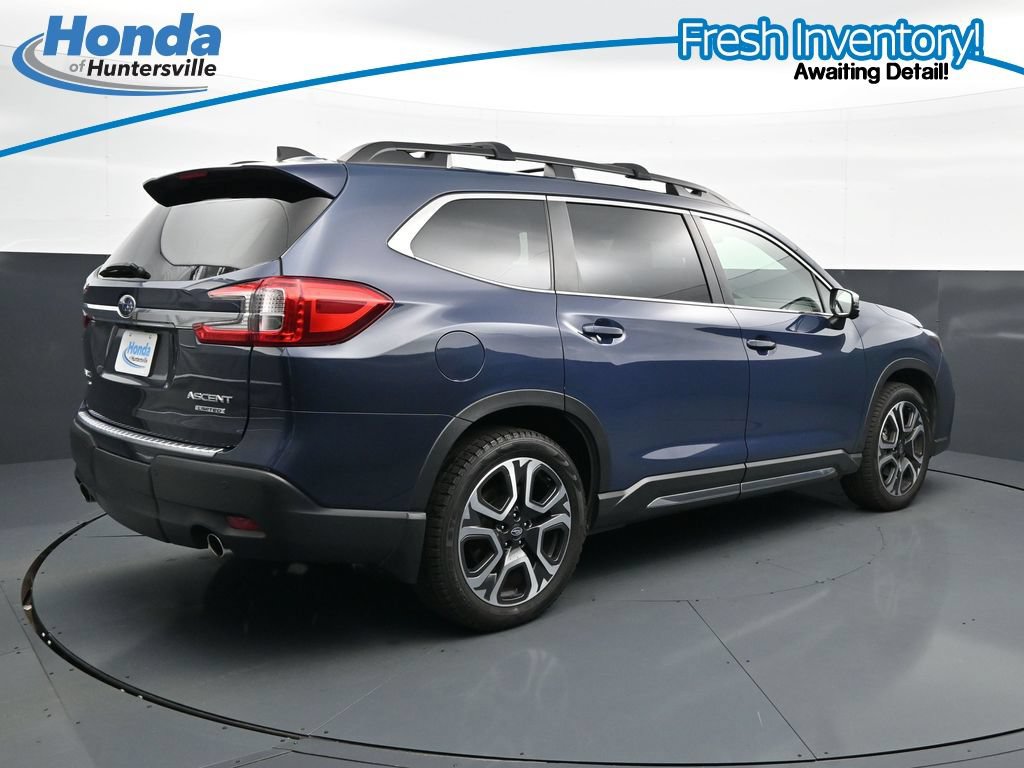 Used 2023 Subaru Ascent Limited w/ Technology Package AWD/4WD image 10