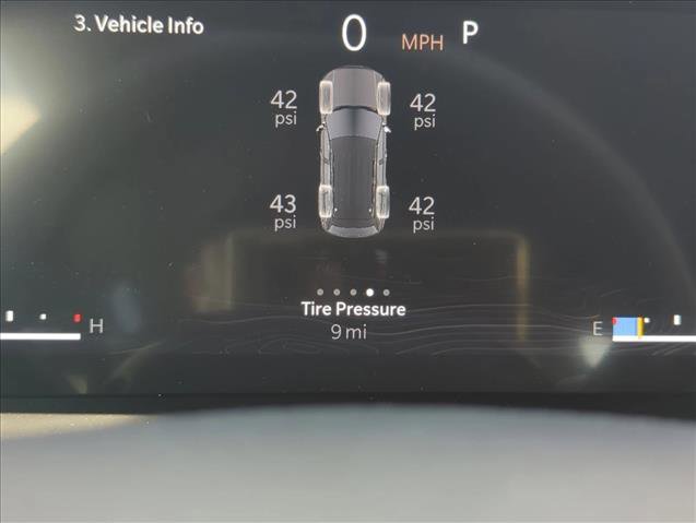 New 2025 Jeep Grand Cherokee Altitude image 12