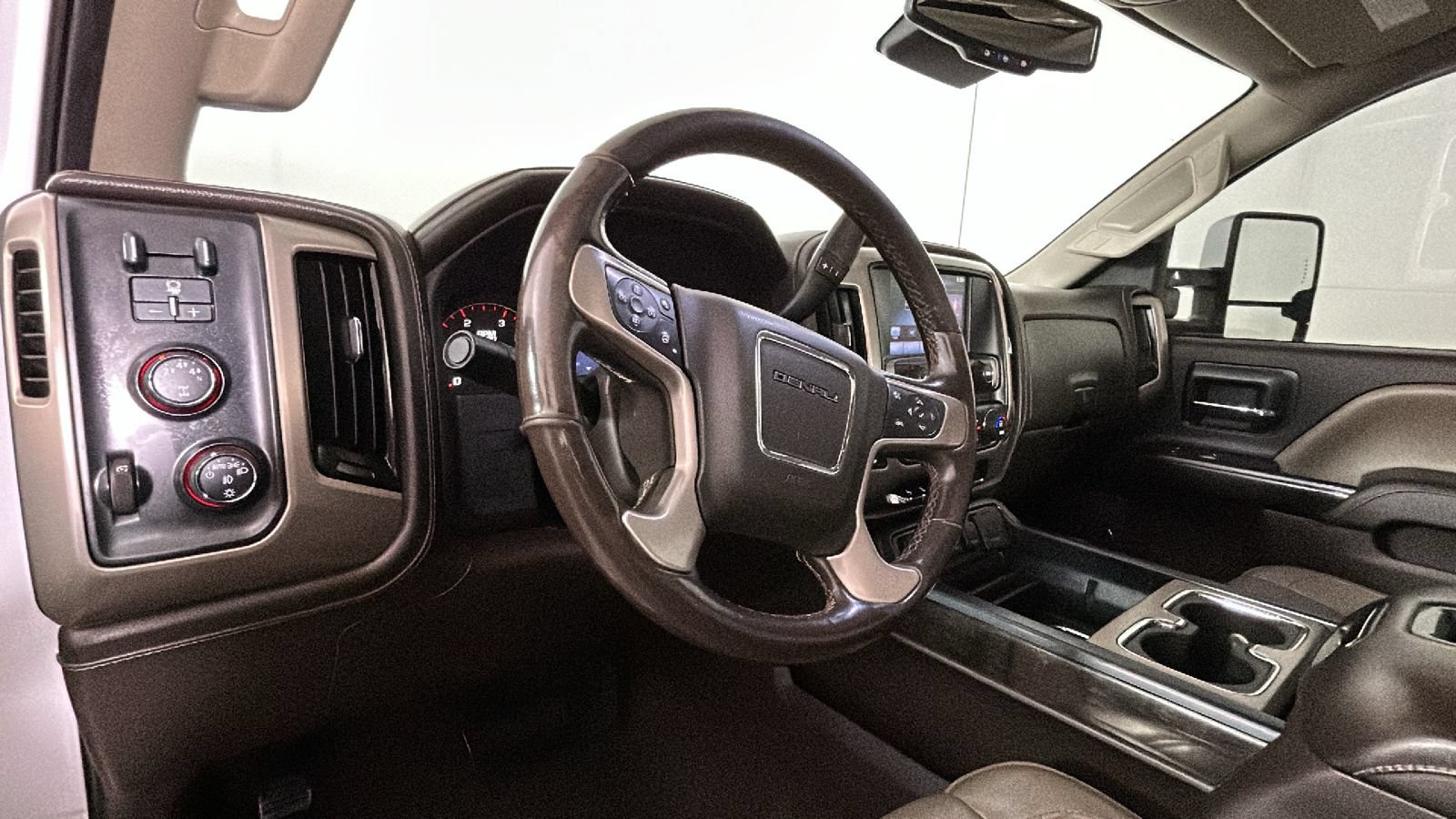 Used 2015 GMC Sierra 3500 Denali AWD/4WD image 15