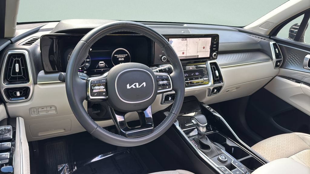 Used 2023 Kia Sorento SX FWD image 27
