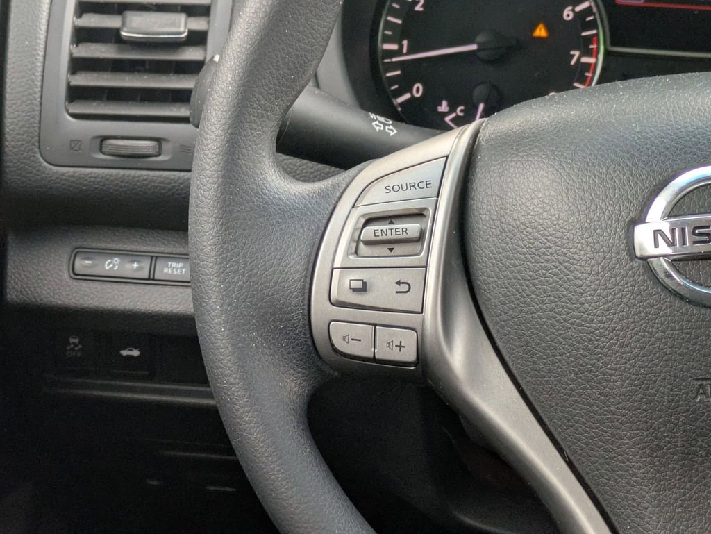 Used 2013 Nissan Altima 2.5 S FWD image 13