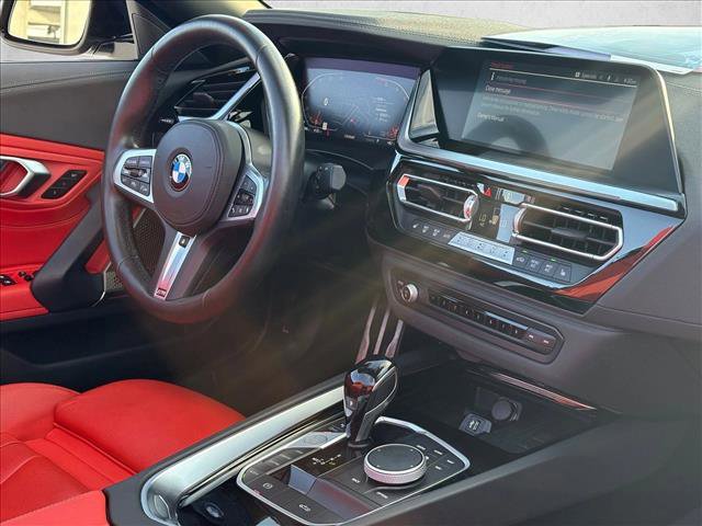 Used 2025 BMW Z4 sDrive30i w/ Premium Package image 18