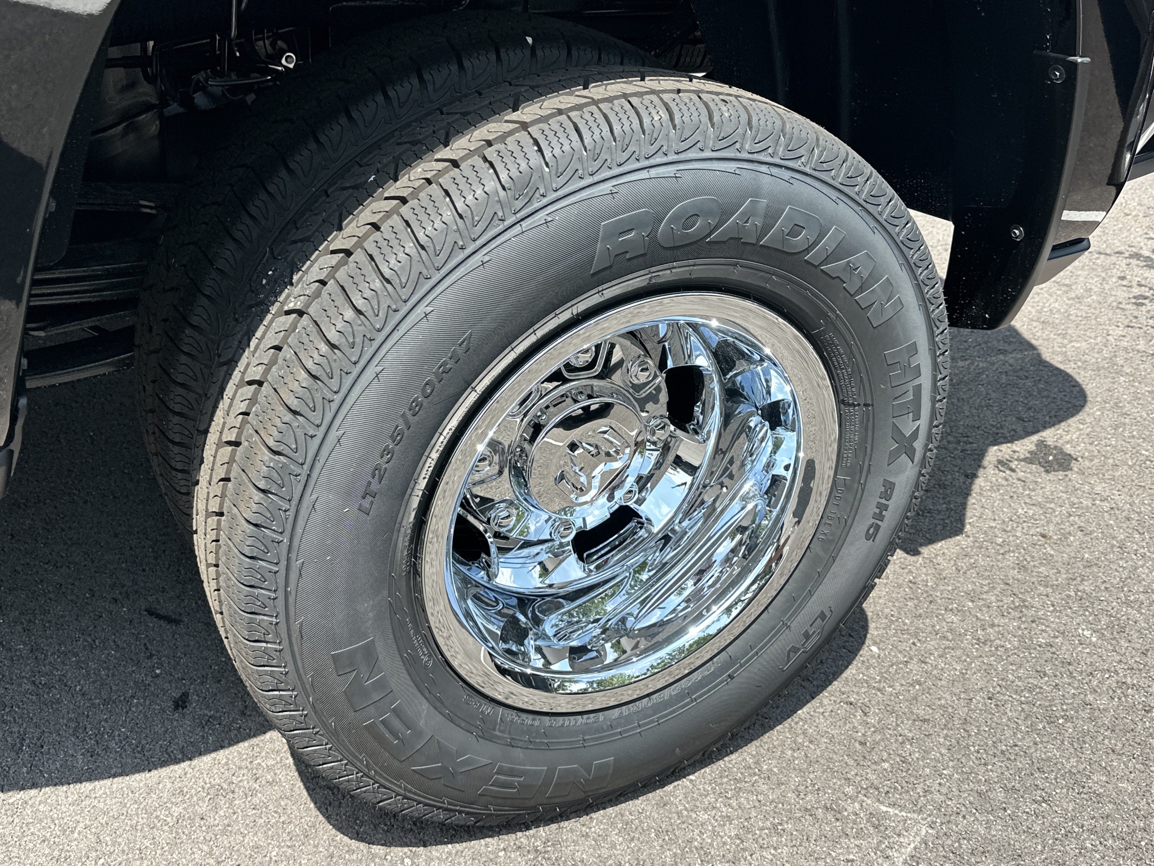 New 2026 RAM 3500 Tradesman AWD/4WD image 34