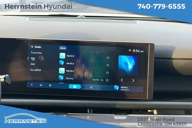 Certified 2025 Hyundai Santa Cruz SE image 9