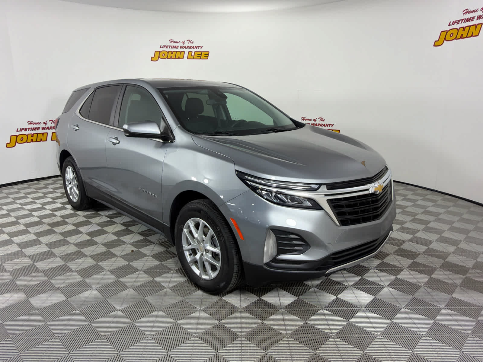 Used 2023 Chevrolet Equinox LT FWD image 8
