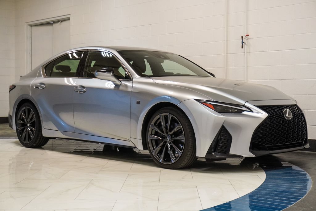Used 2024 Lexus IS 350 F Sport RWD image 5