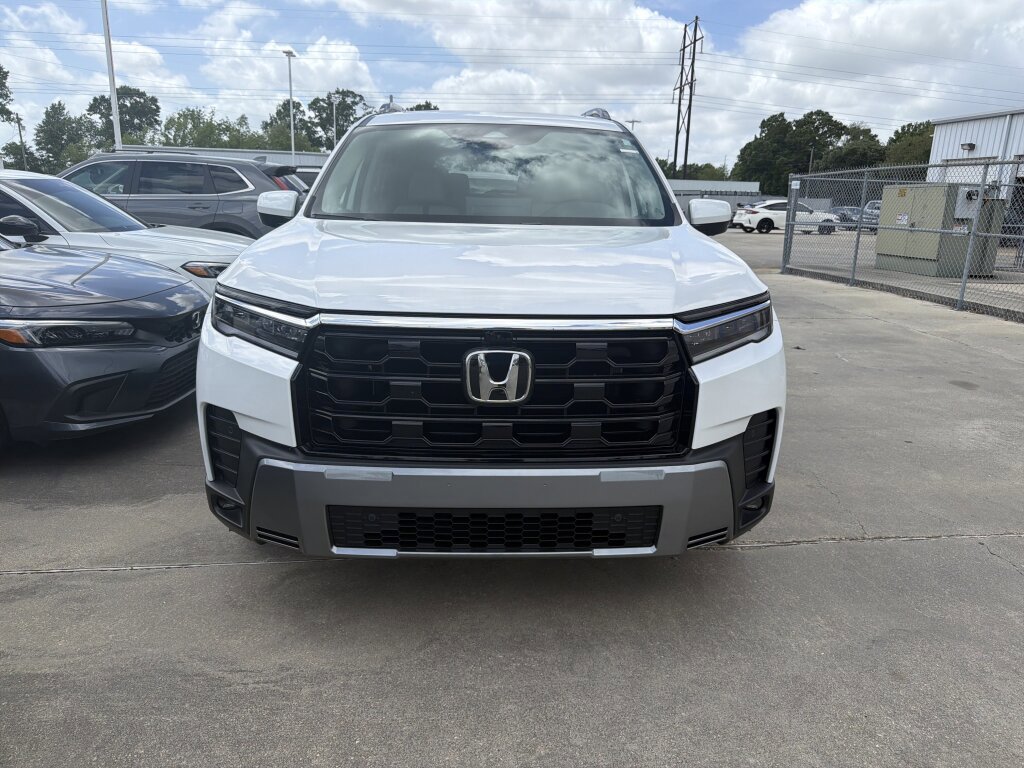 New 2026 Honda Pilot image 2