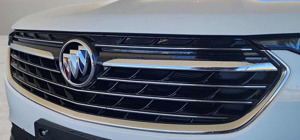 Used 2022 Buick Envision Preferred image 2