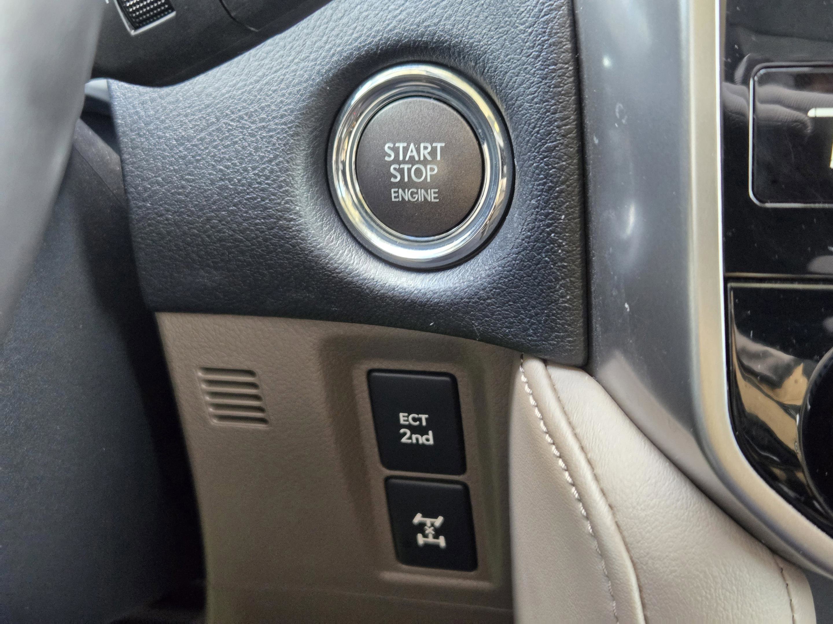Used 2023 Lexus GX 460 Premium w/ Premium Package AWD/4WD image 19