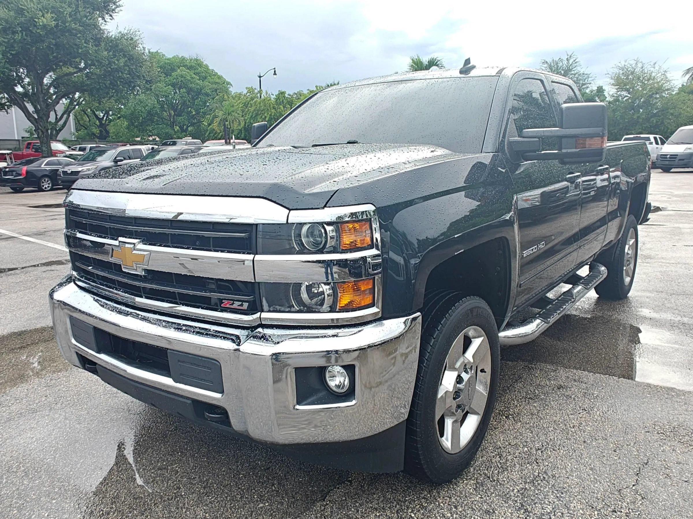 Used 2019 Chevrolet Silverado 2500 LT w/ All Star Edition AWD/4WD image 3