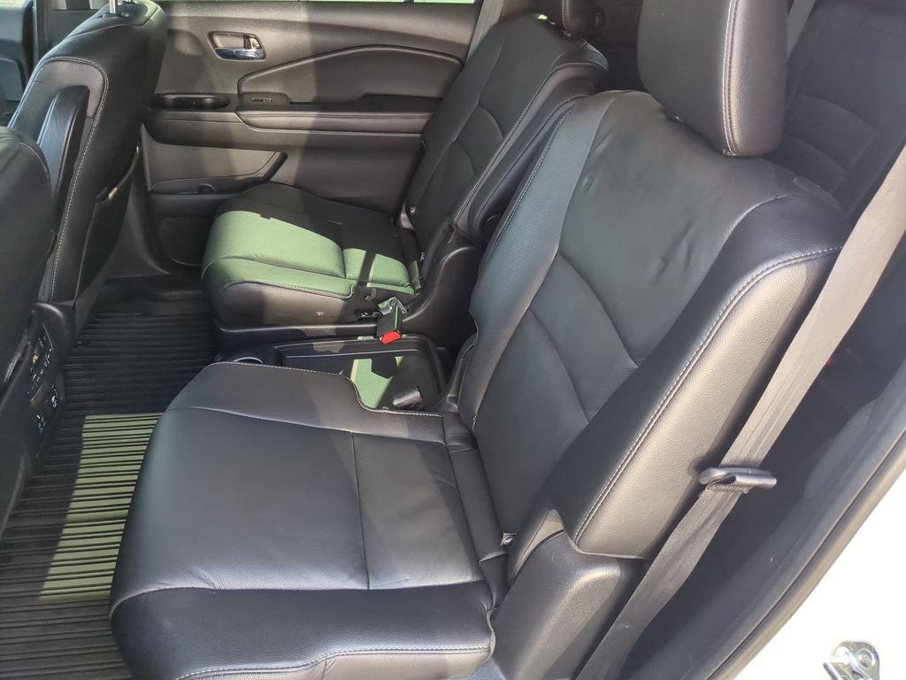 Used 2022 Honda Pilot Touring image 19