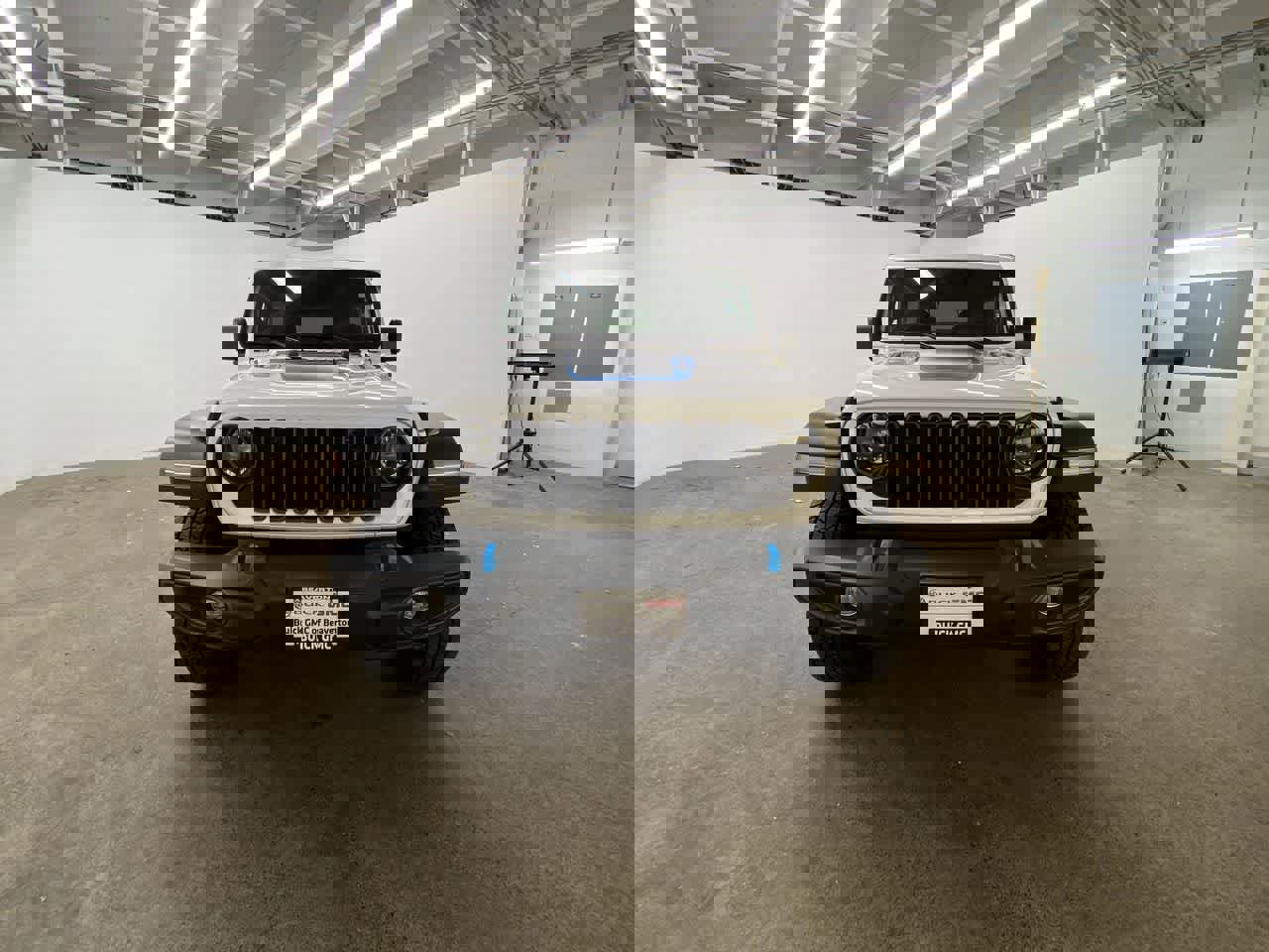 Used 2024 Jeep Wrangler Unlimited Rubicon 4xe image 9