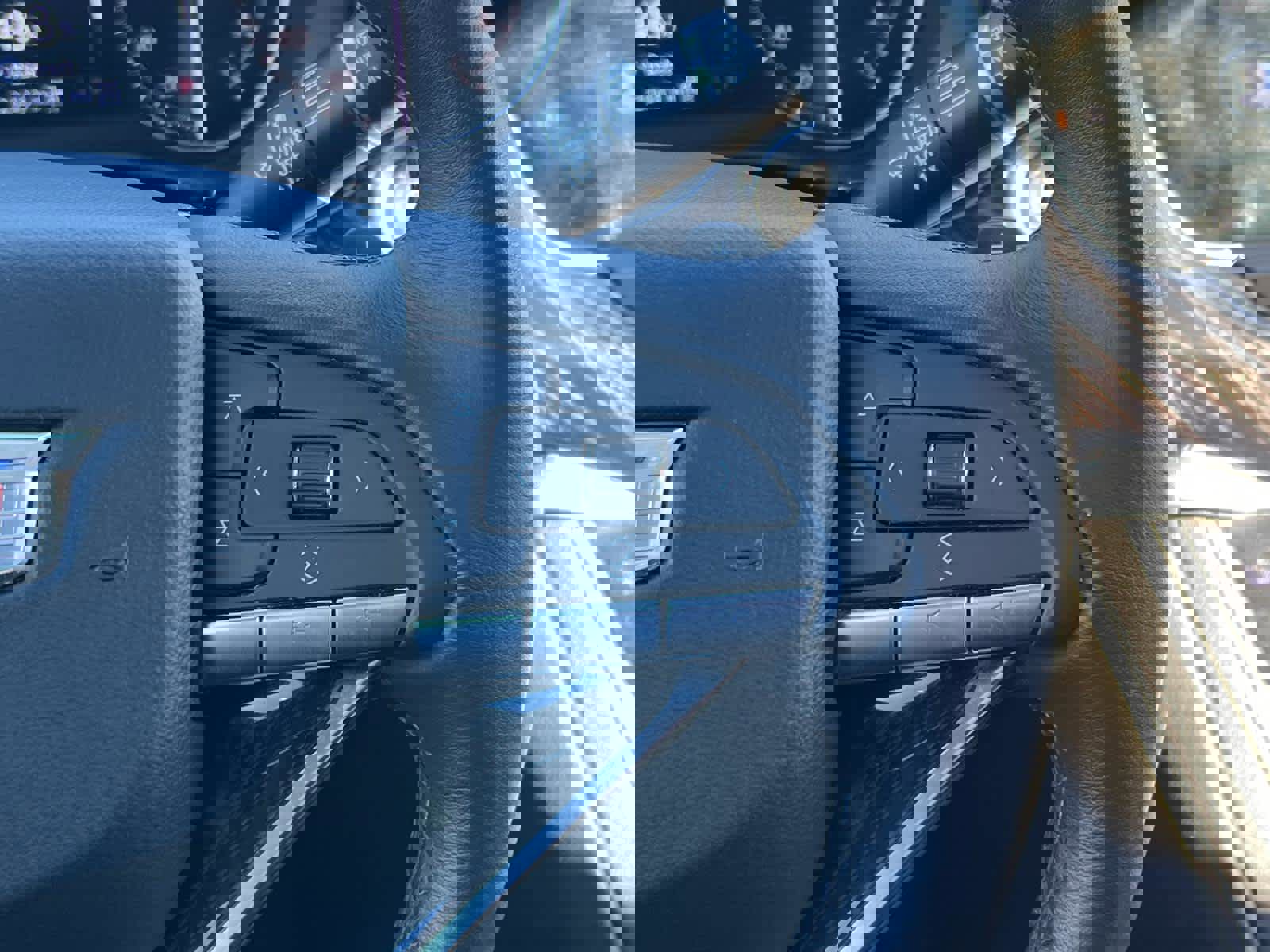 Certified 2025 Cadillac XT6 Premium Luxury image 19