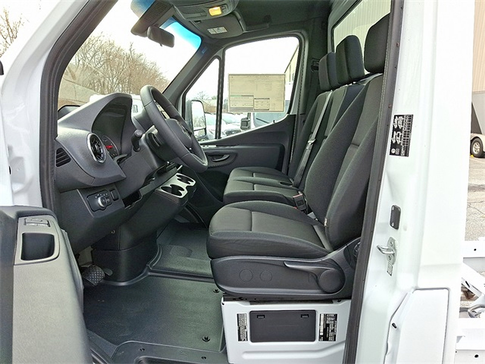 New 2025 Mercedes-Benz Sprinter 4500 image 11