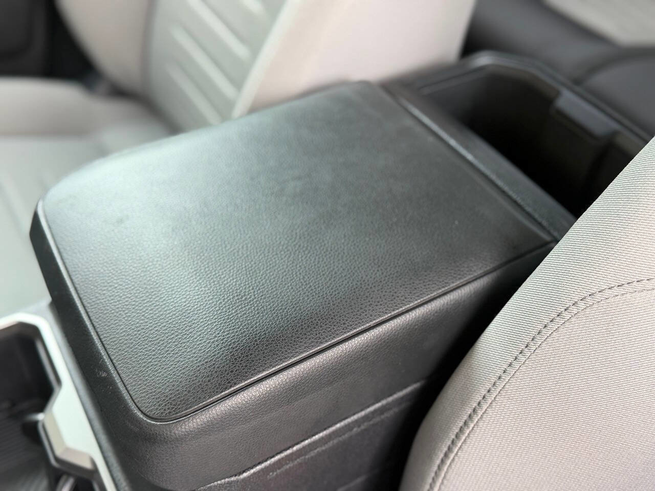 Used 2024 Toyota Tacoma TRD Off-Road w/ TRD Off Road Upgrade Package image 29