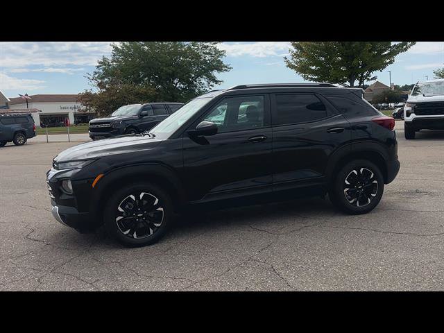 Used 2022 Chevrolet TrailBlazer LT FWD image 28