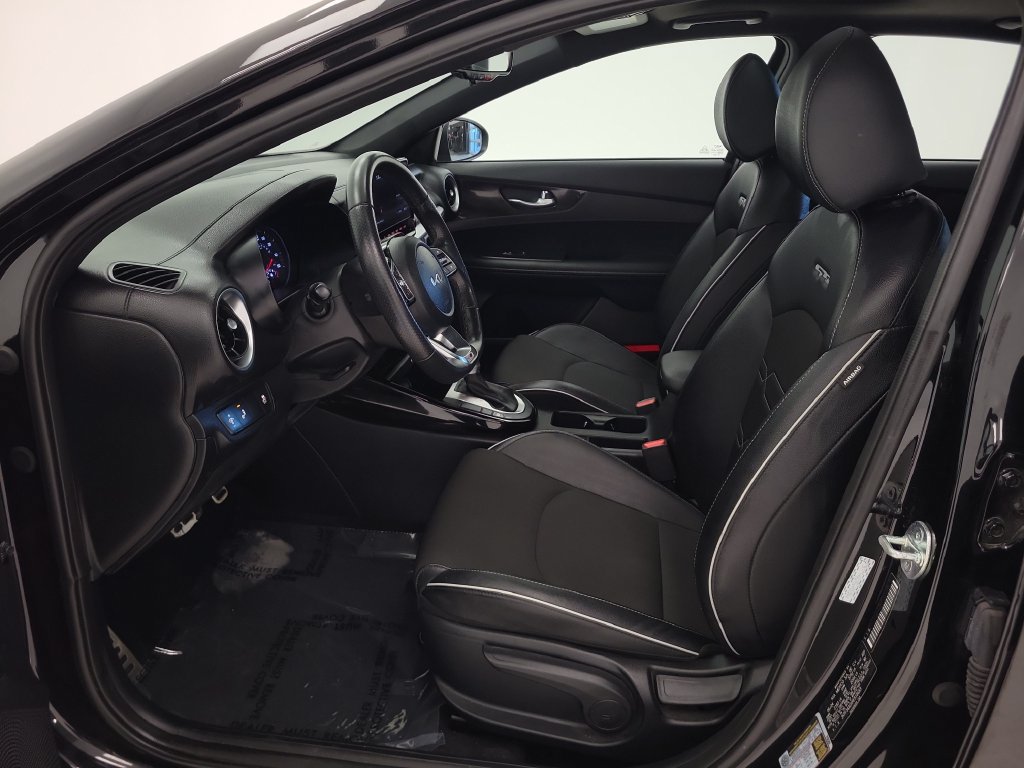 Used 2024 Kia Forte GT-Line w/ GT-Line Premium Package FWD image 12