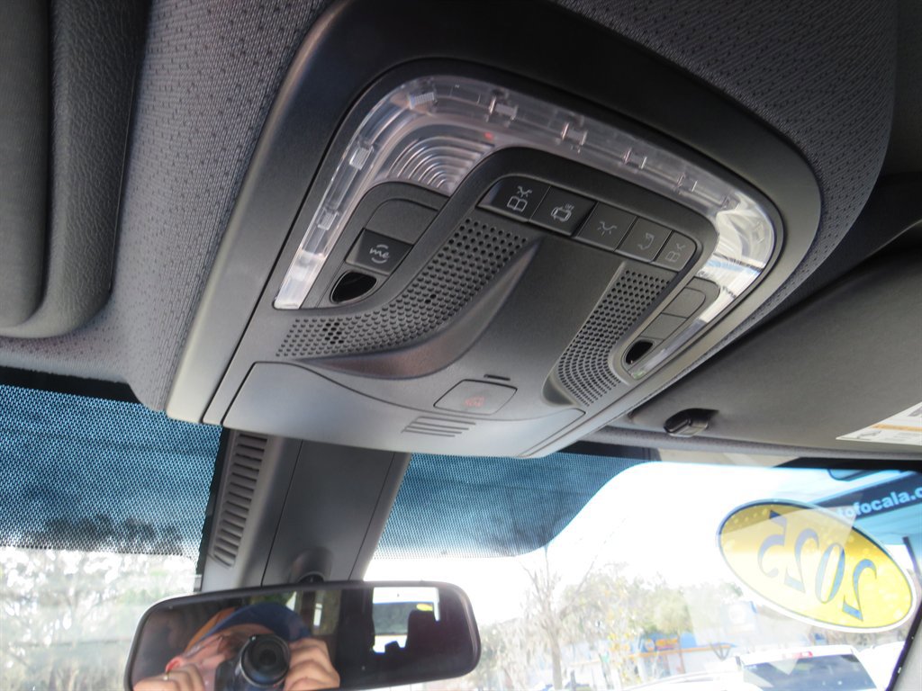 Used 2025 Mercedes-Benz Sprinter 2500 image 13