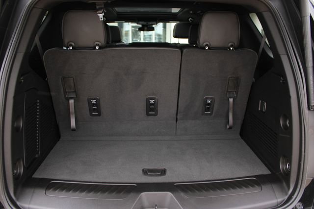 Used 2023 GMC Yukon SLT image 33