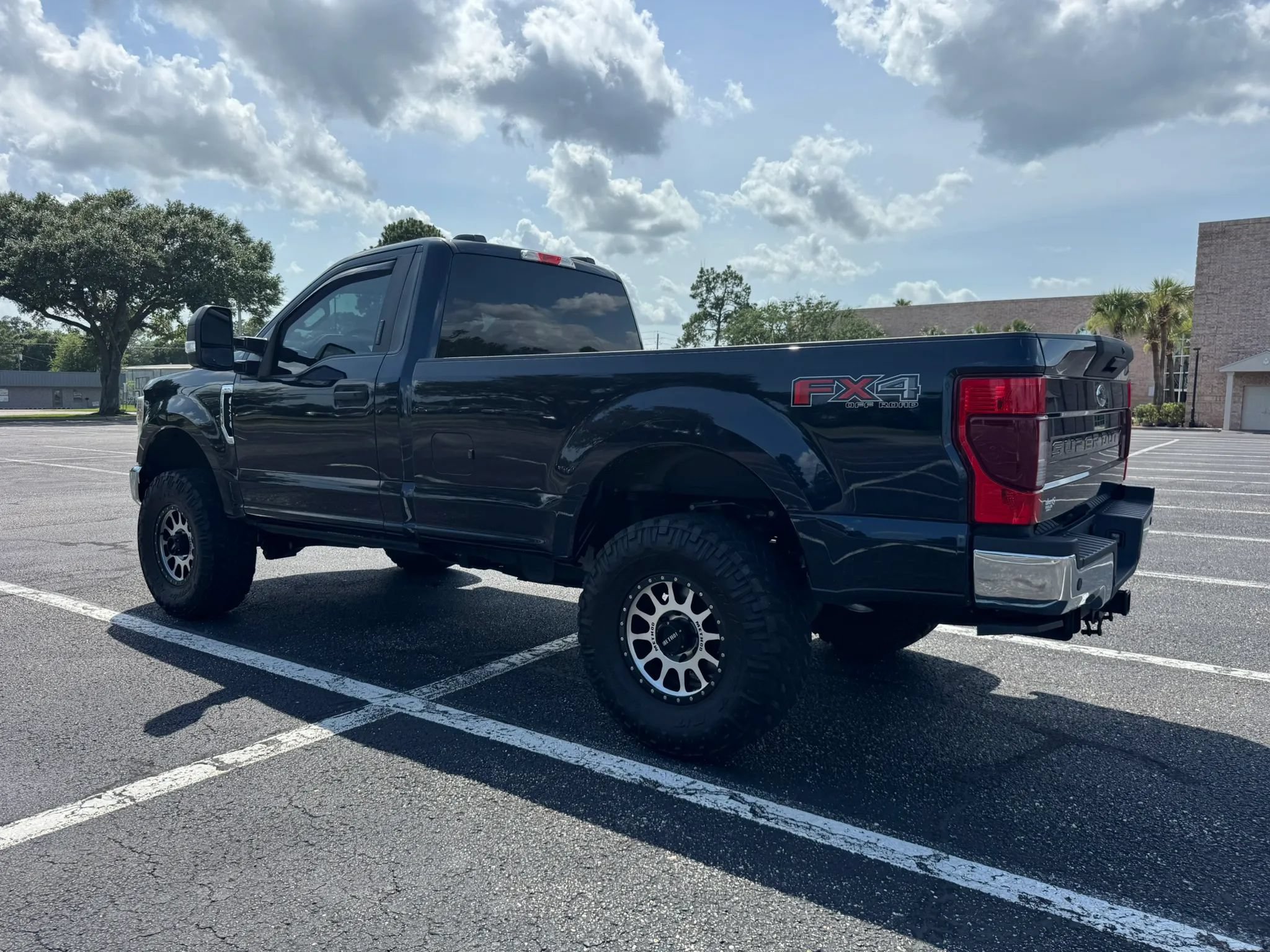 Used 2022 Ford F250 XLT w/ XLT Value Package AWD/4WD image 8