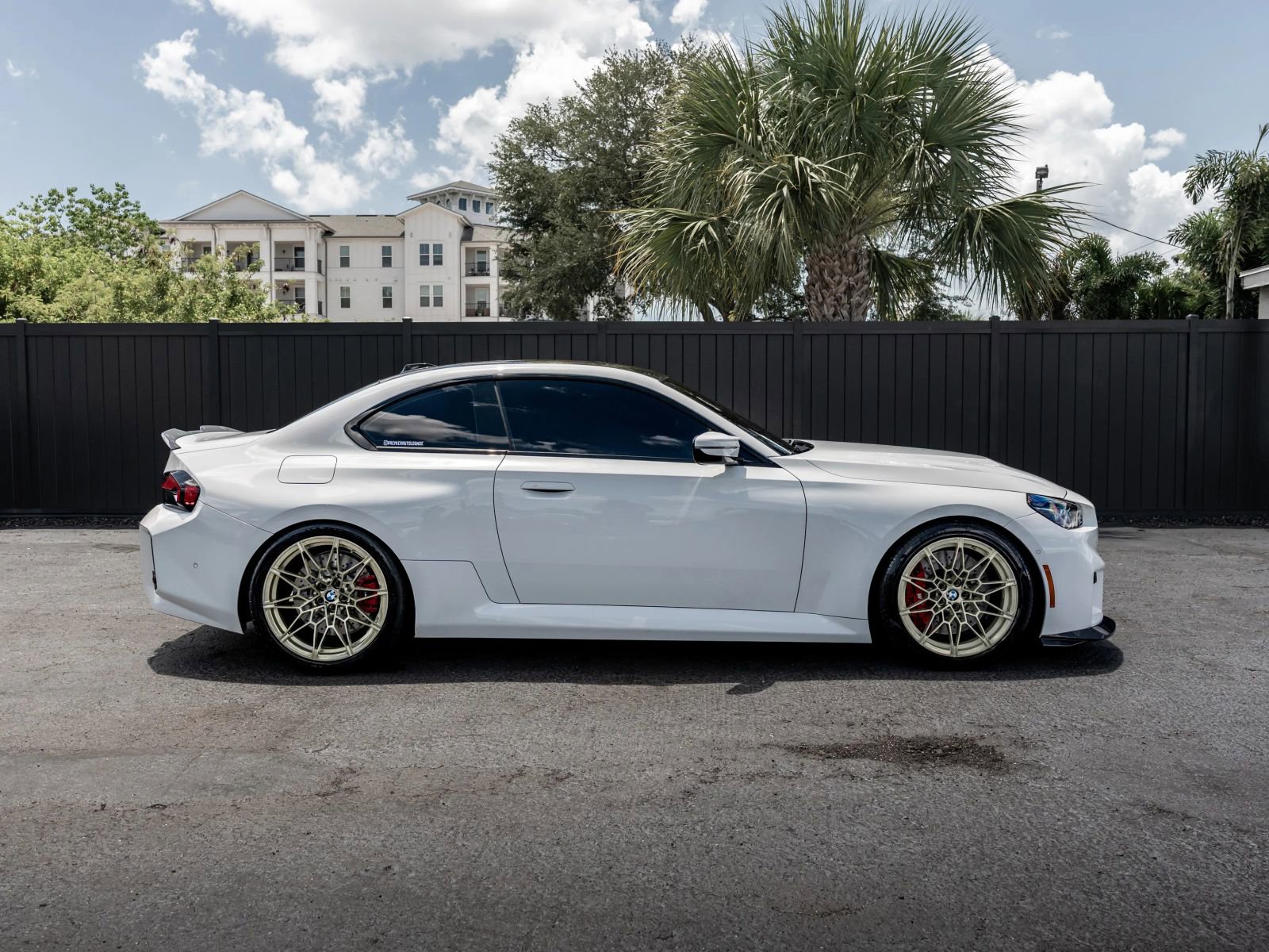 Used 2023 BMW M2 w/ Lighting Package RWD image 2