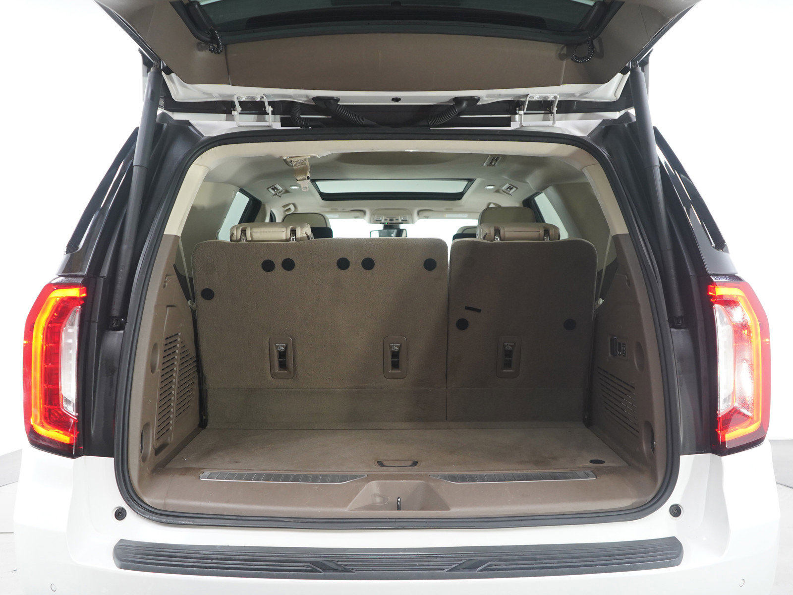 Used 2021 GMC Yukon Denali image 18