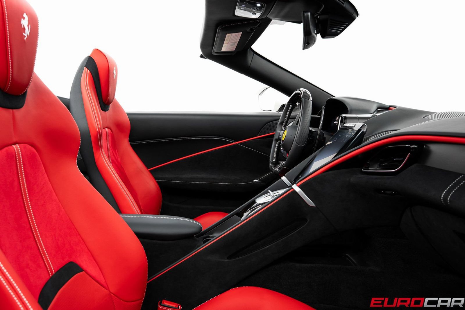 Used 2025 Ferrari Roma Spider RWD image 36