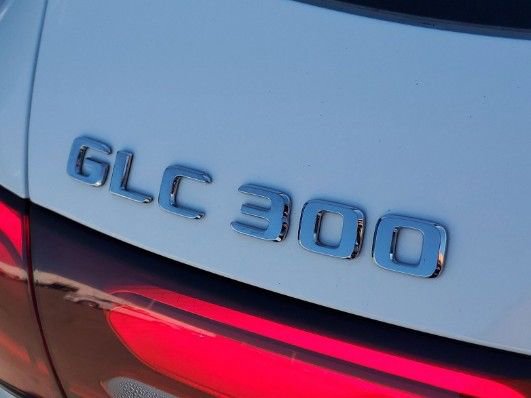 Used 2024 Mercedes-Benz GLC 300 image 8