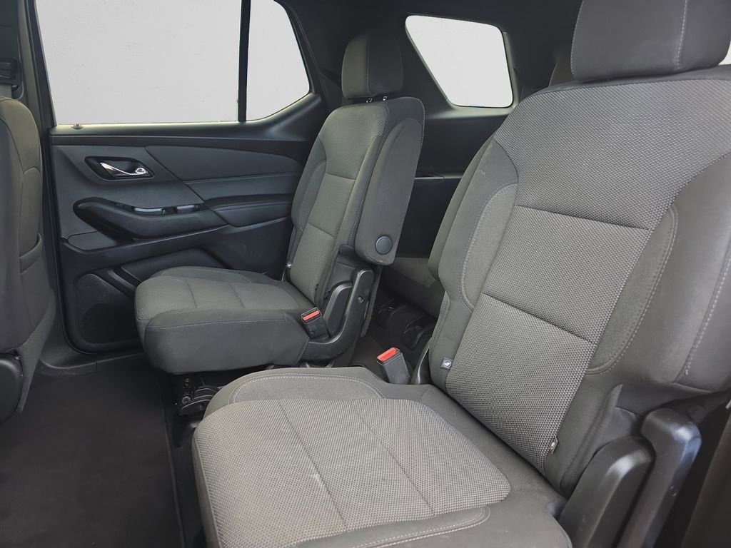 Used 2023 Chevrolet Traverse LT AWD/4WD image 14