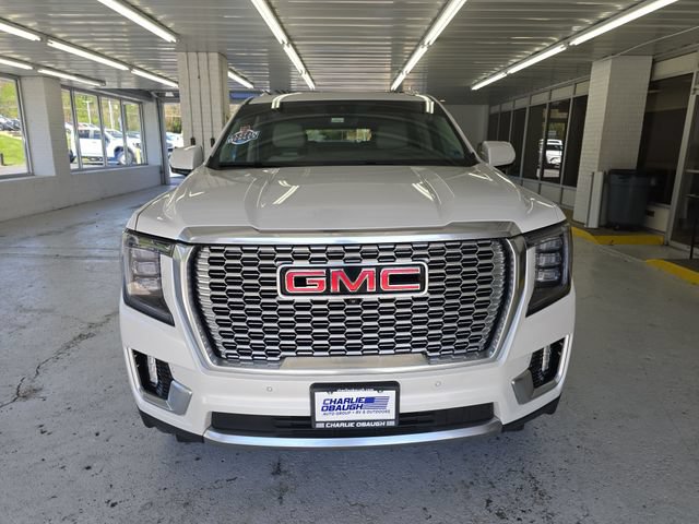 Used 2024 GMC Yukon XL Denali w/ Denali Reserve Package AWD/4WD image 8