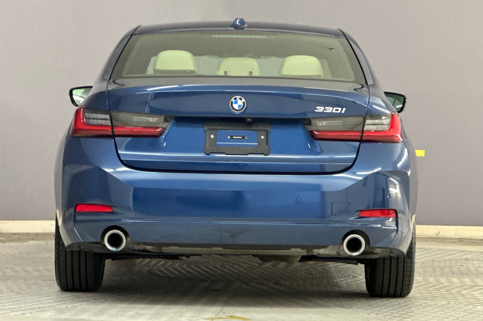 Certified 2023 BMW 330i Sedan w/ Premium Package image 9
