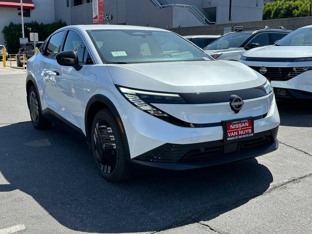 New 2026 Nissan Leaf w/ Illuminated Package FWD image 30