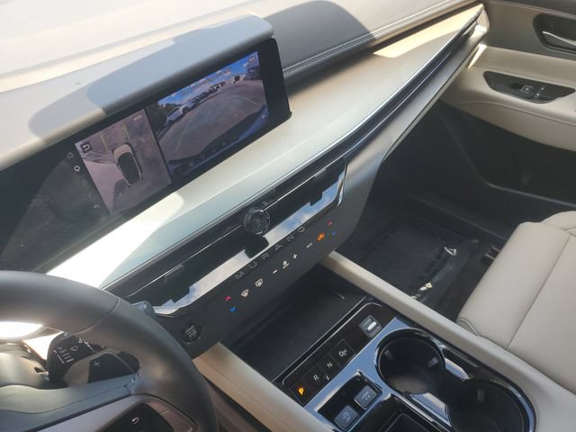 Certified 2025 Nissan Murano SL w/ Cargo Package AWD/4WD image 19
