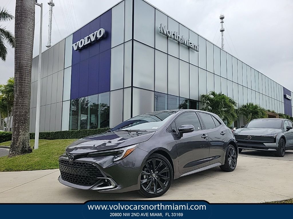 Used 2025 Toyota Corolla XSE image 1