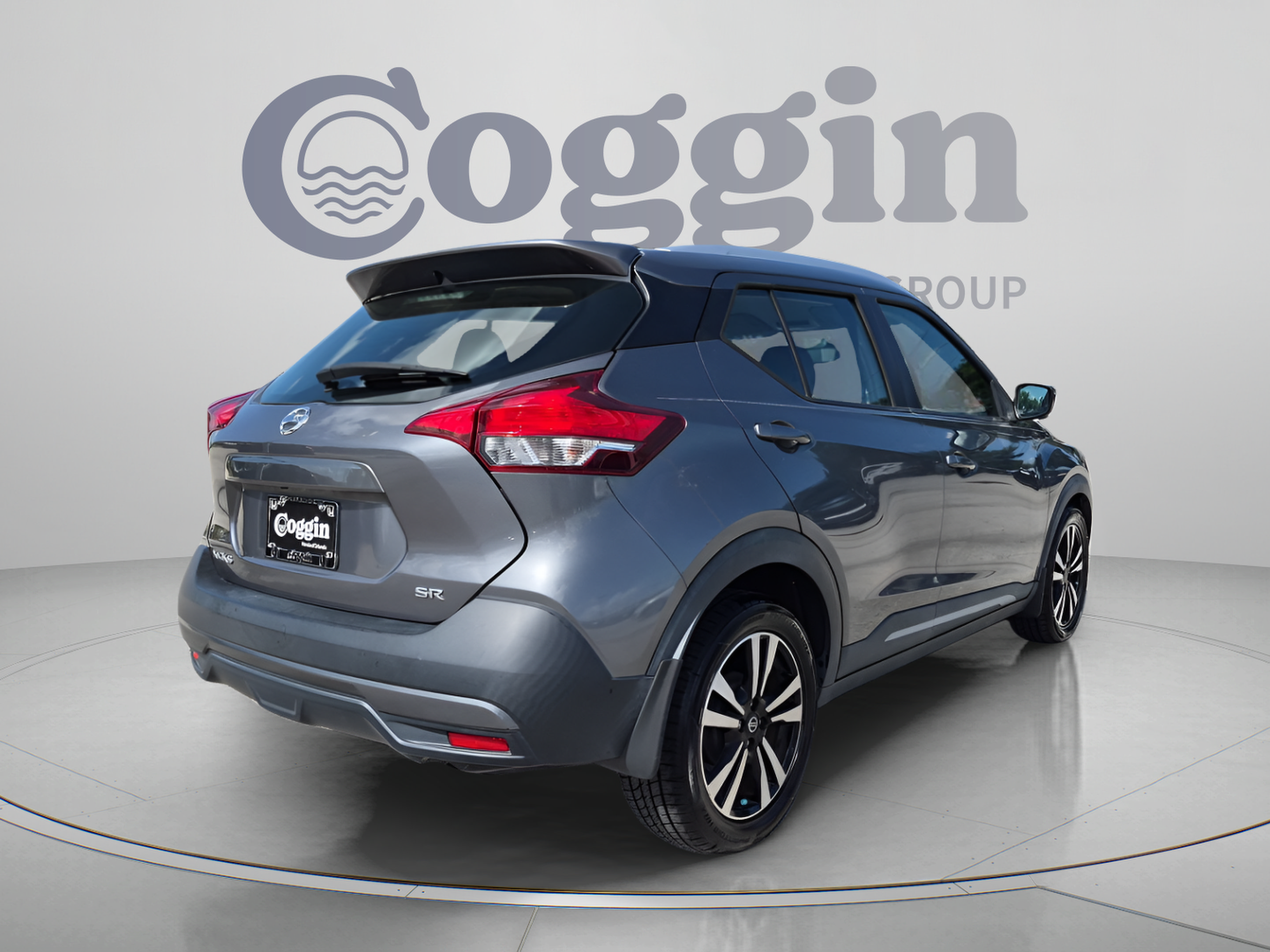 Used 2019 Nissan Kicks SR FWD image 6