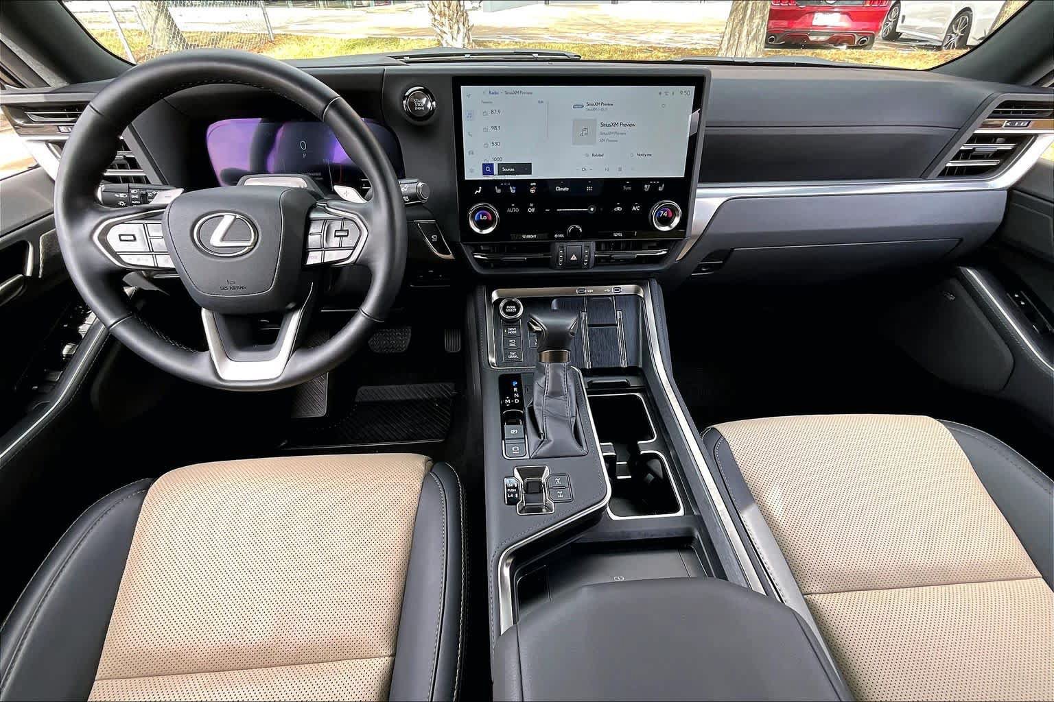Used 2024 Lexus GX 550 AWD/4WD image 32