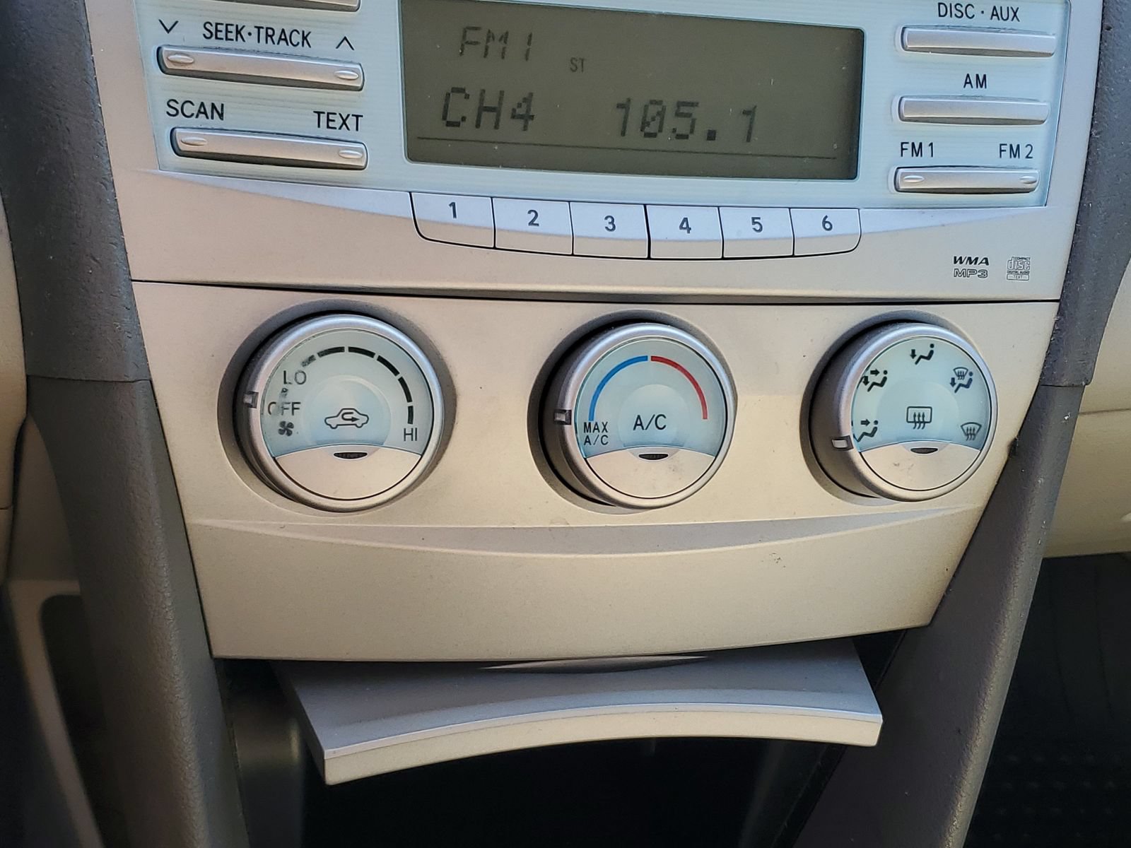 Used 2009 Toyota Camry LE FWD image 27