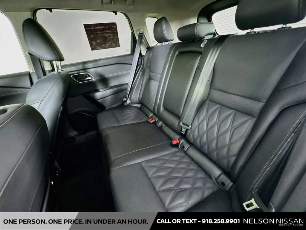 Certified 2026 Nissan Rogue Platinum w/ Platinum Premium Package AWD/4WD image 26