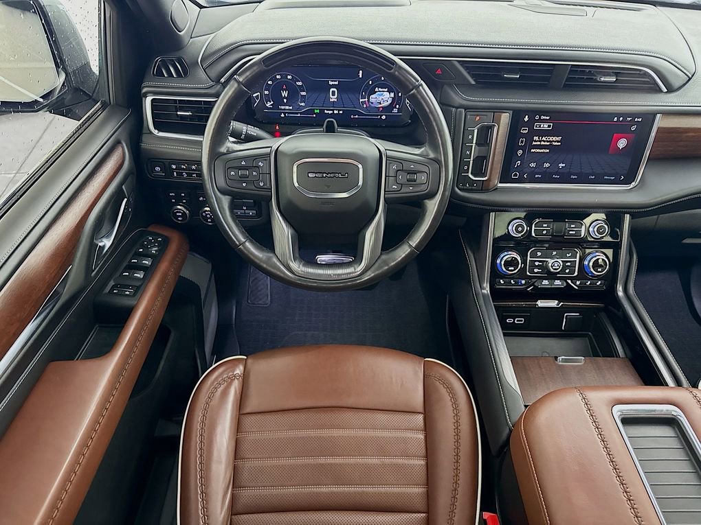Used 2023 GMC Yukon XL Denali Ultimate AWD/4WD image 26