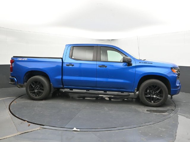 Used 2023 Chevrolet Silverado 1500 Custom w/ LPO, Dark Essentials Package AWD/4WD image 4