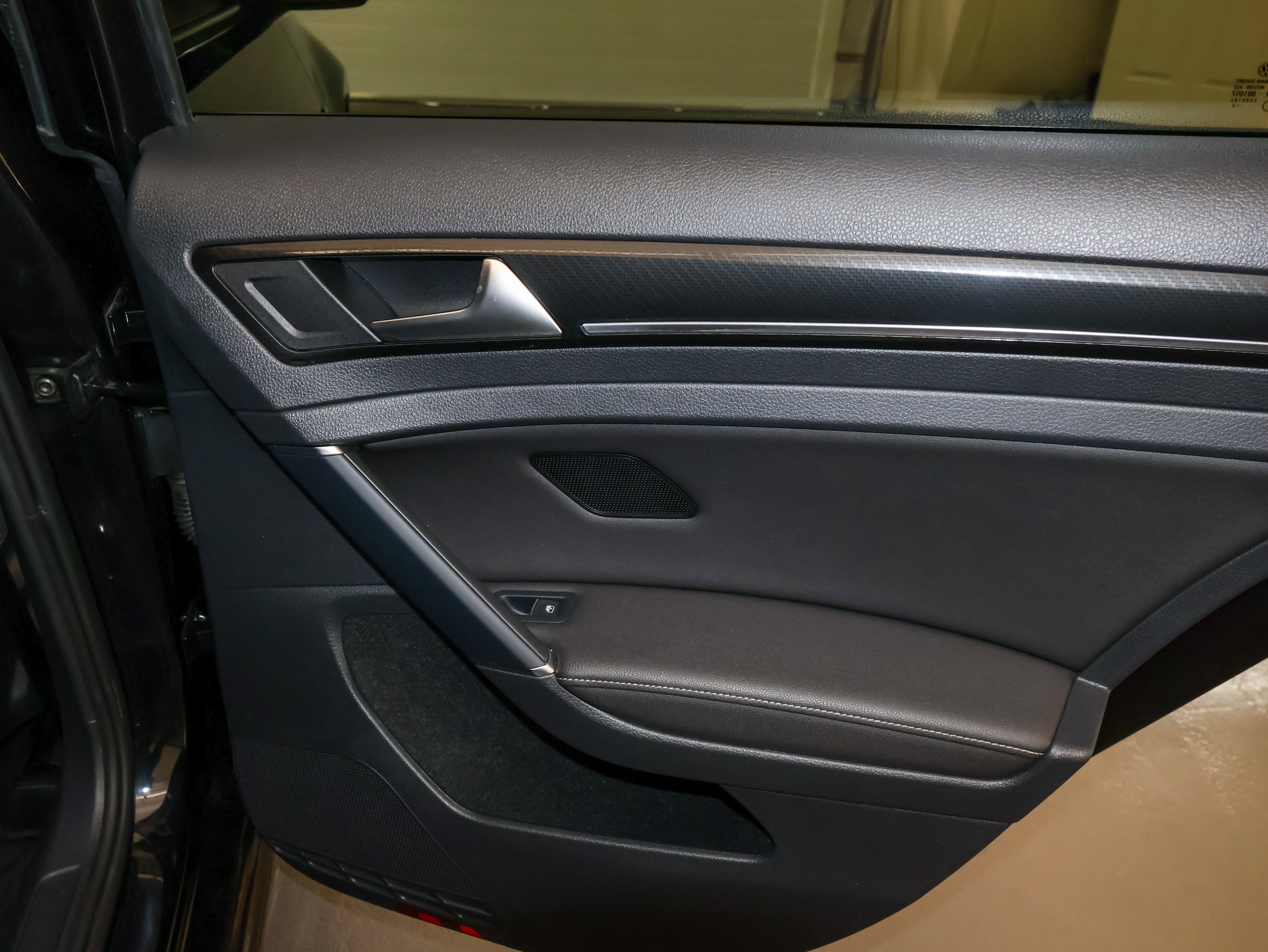 Used 2019 Volkswagen Golf R 4-Door image 51