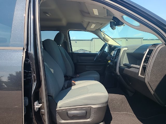 Used 2018 RAM 1500 ST w/ SXT Appearance Group AWD/4WD image 26