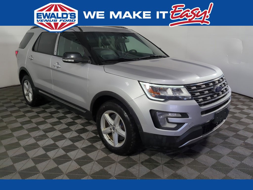 Used 2017 Ford Explorer XLT w/ Equipment Group 202A image 1