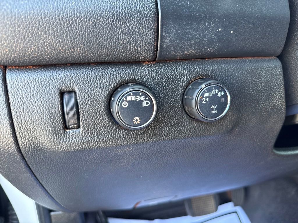 Used 2022 Chevrolet Colorado LT w/ Fleet Safety Package image 24