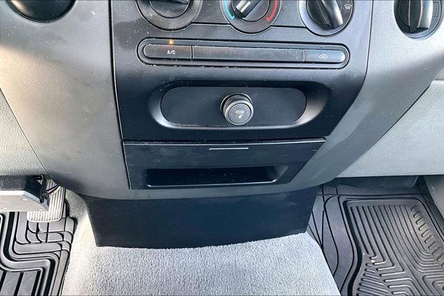 Used 2005 Ford F150 XLT RWD image 23