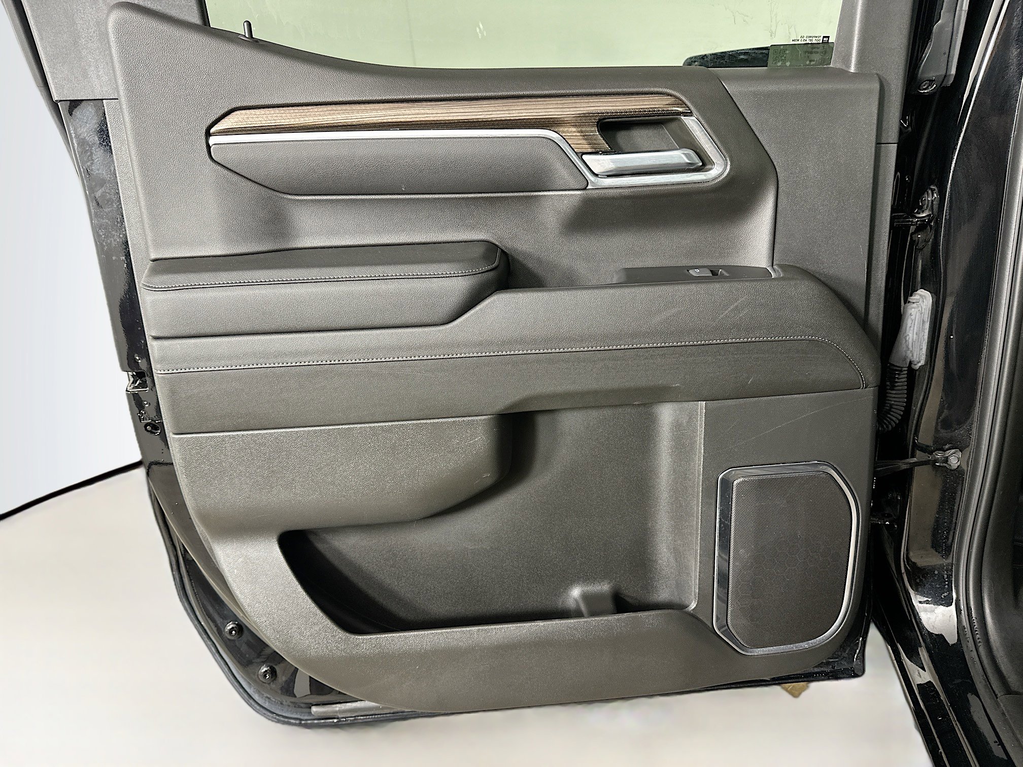 Used 2023 Chevrolet Silverado 1500 LT AWD/4WD image 26