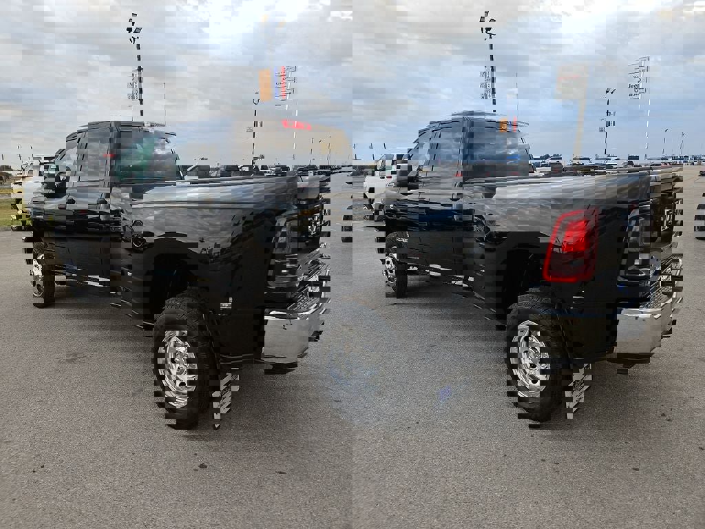 New 2026 RAM 3500 Lone Star image 4