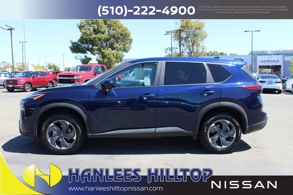 Used 2025 Nissan Rogue SV FWD image 2