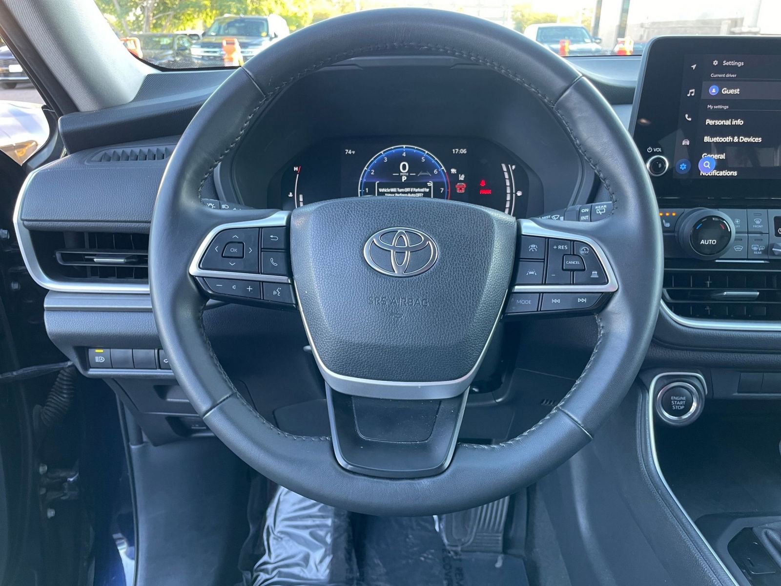 Used 2025 Toyota Grand Highlander FWD image 29