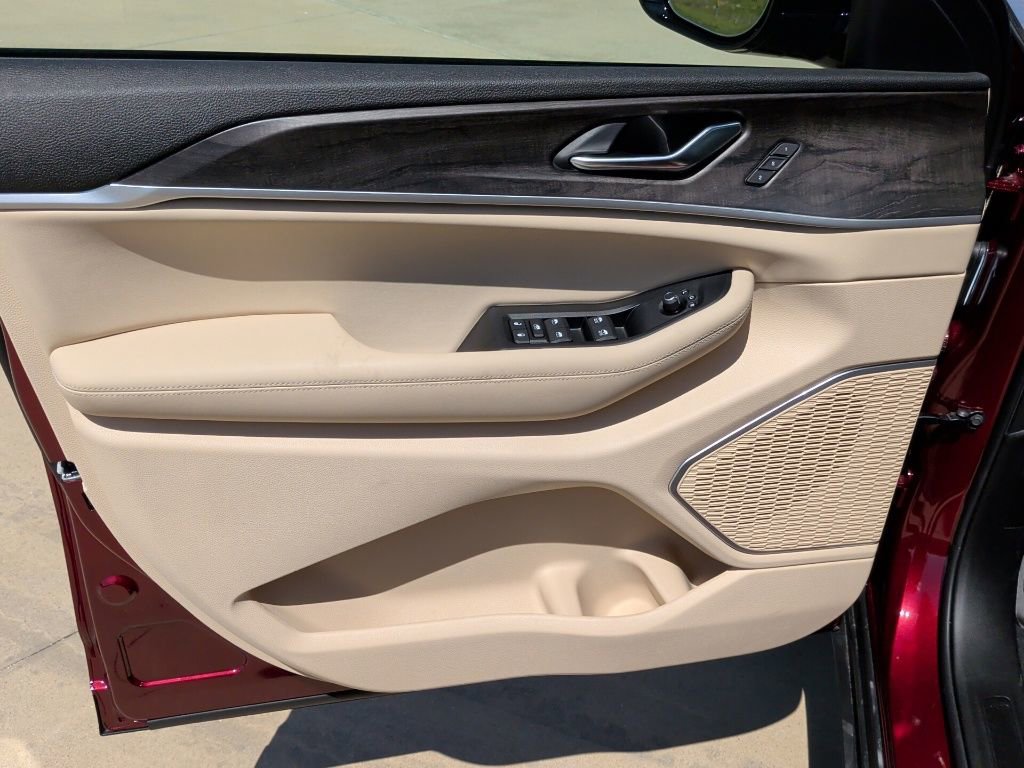 New 2026 Jeep Grand Cherokee L Limited image 10